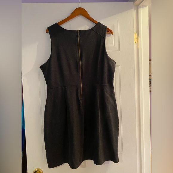 Business Dark Gray Dress - Picture 4 of 4